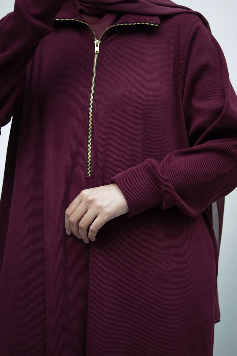 Burgundy Knit Abaya - Image 9