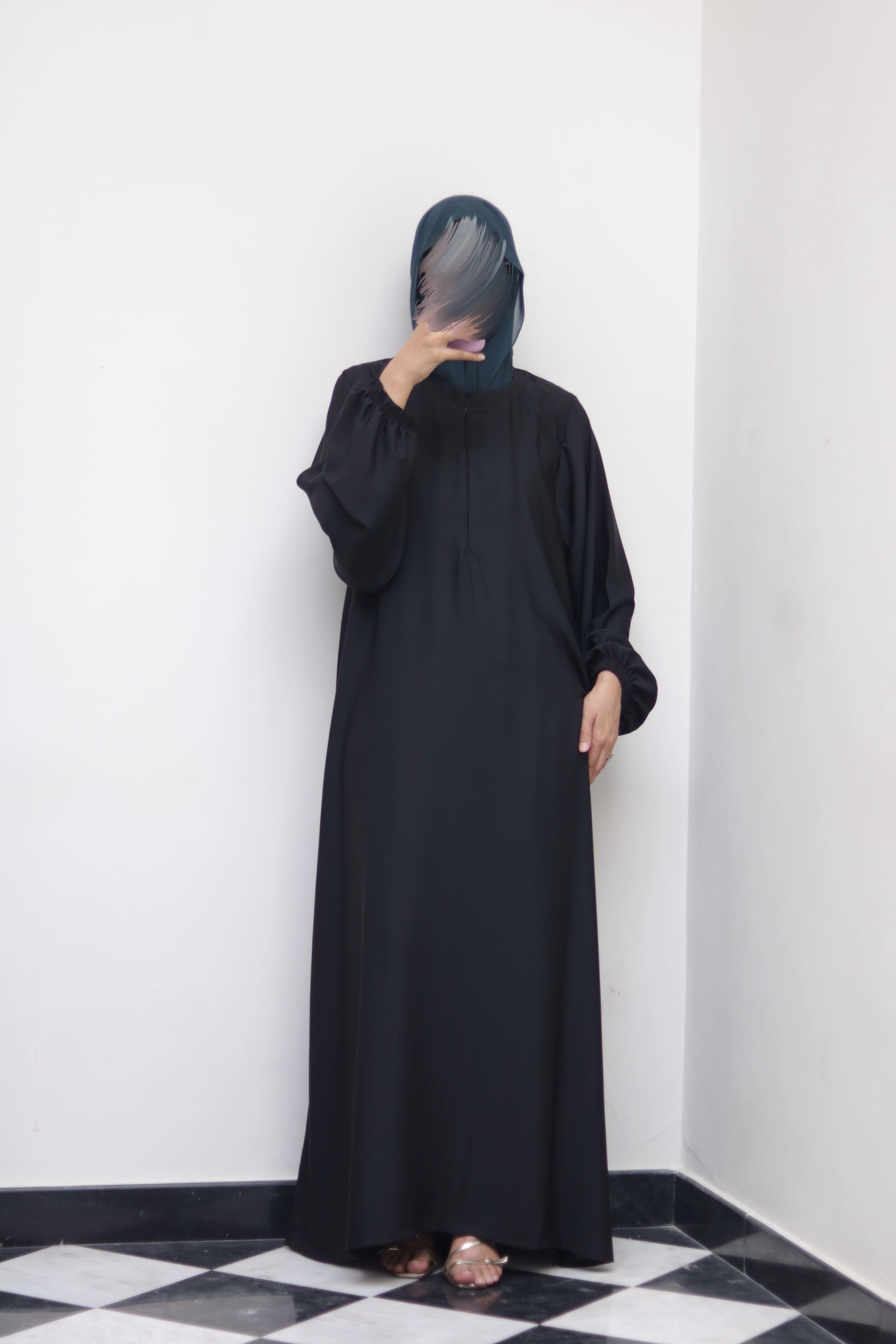 Black Classic Everyday Wear Abaya - Image 6