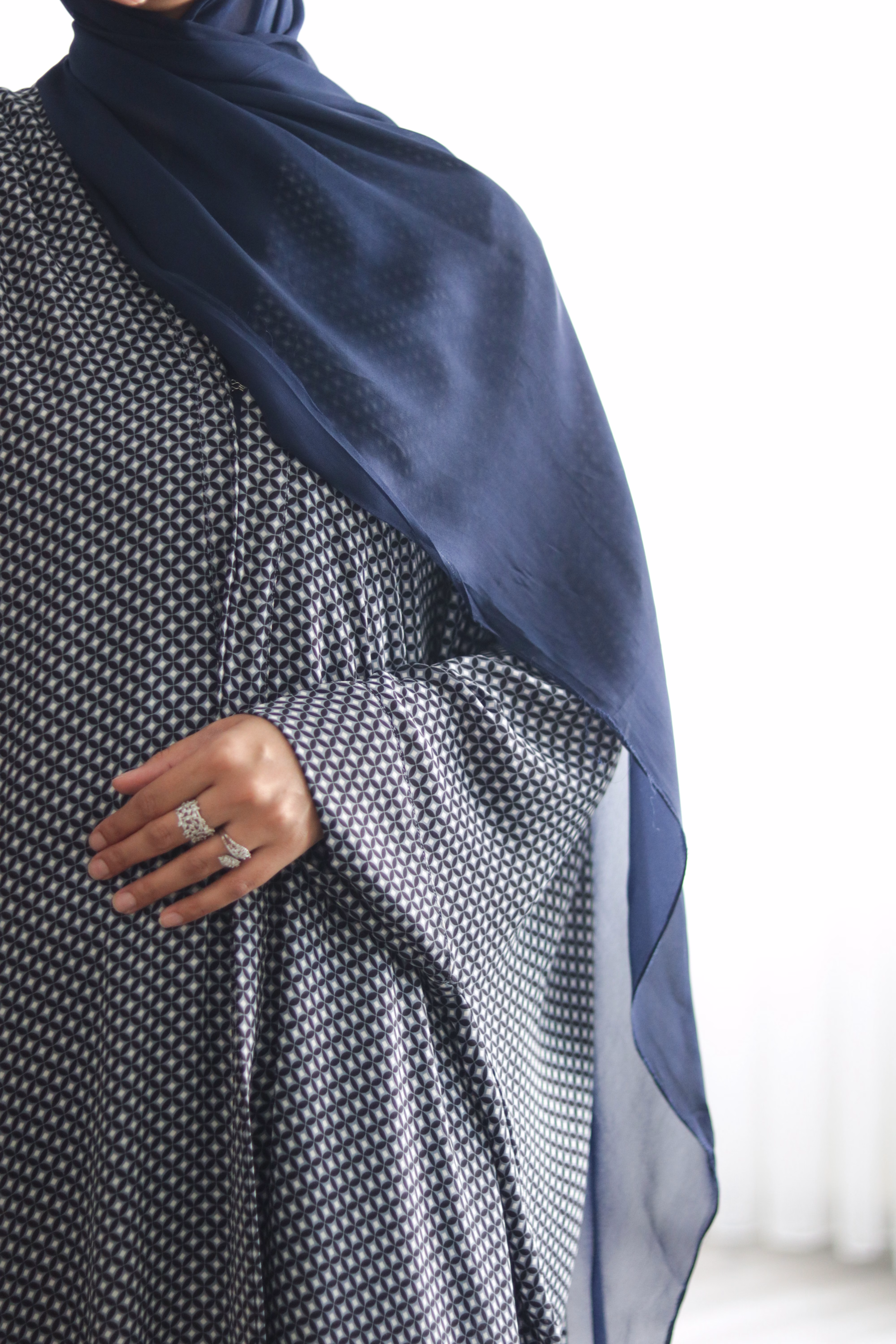 Navy Printed Shrug - Image 2